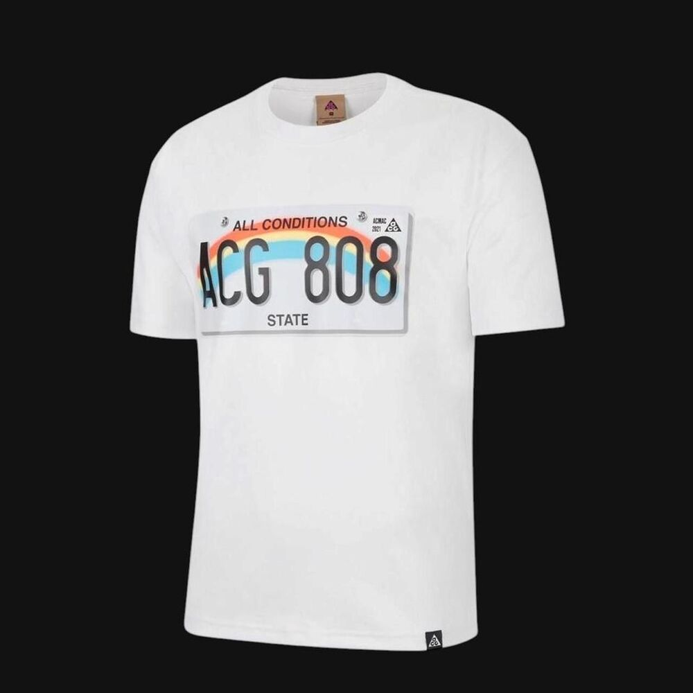 Nike-acg Men's White T-shirt